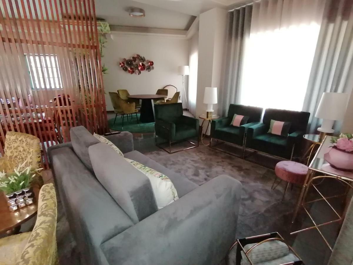 Residencial Imperial Hotel Luso  Buitenkant foto