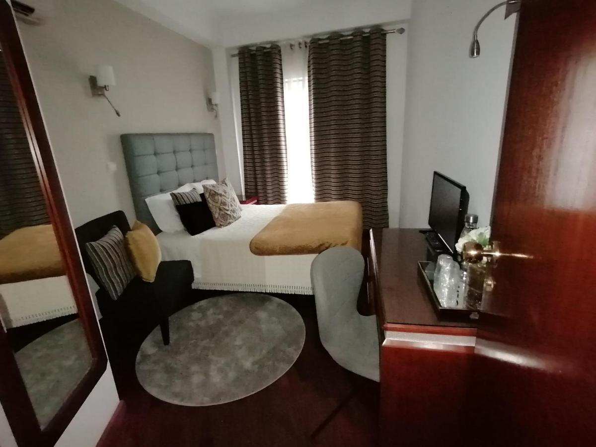 Residencial Imperial Hotel Luso  Buitenkant foto