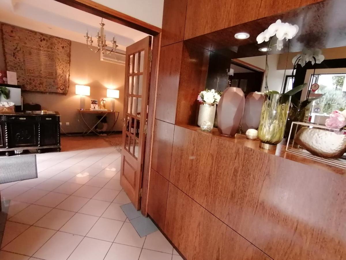Residencial Imperial Hotel Luso  Buitenkant foto